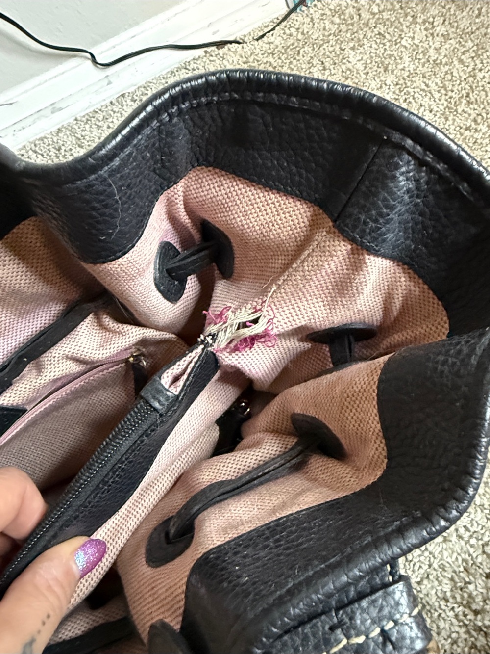 Vintage Dooney Women's Black pebbled Leather Tote Bag with Buckle Accents - Picture 9 of 11